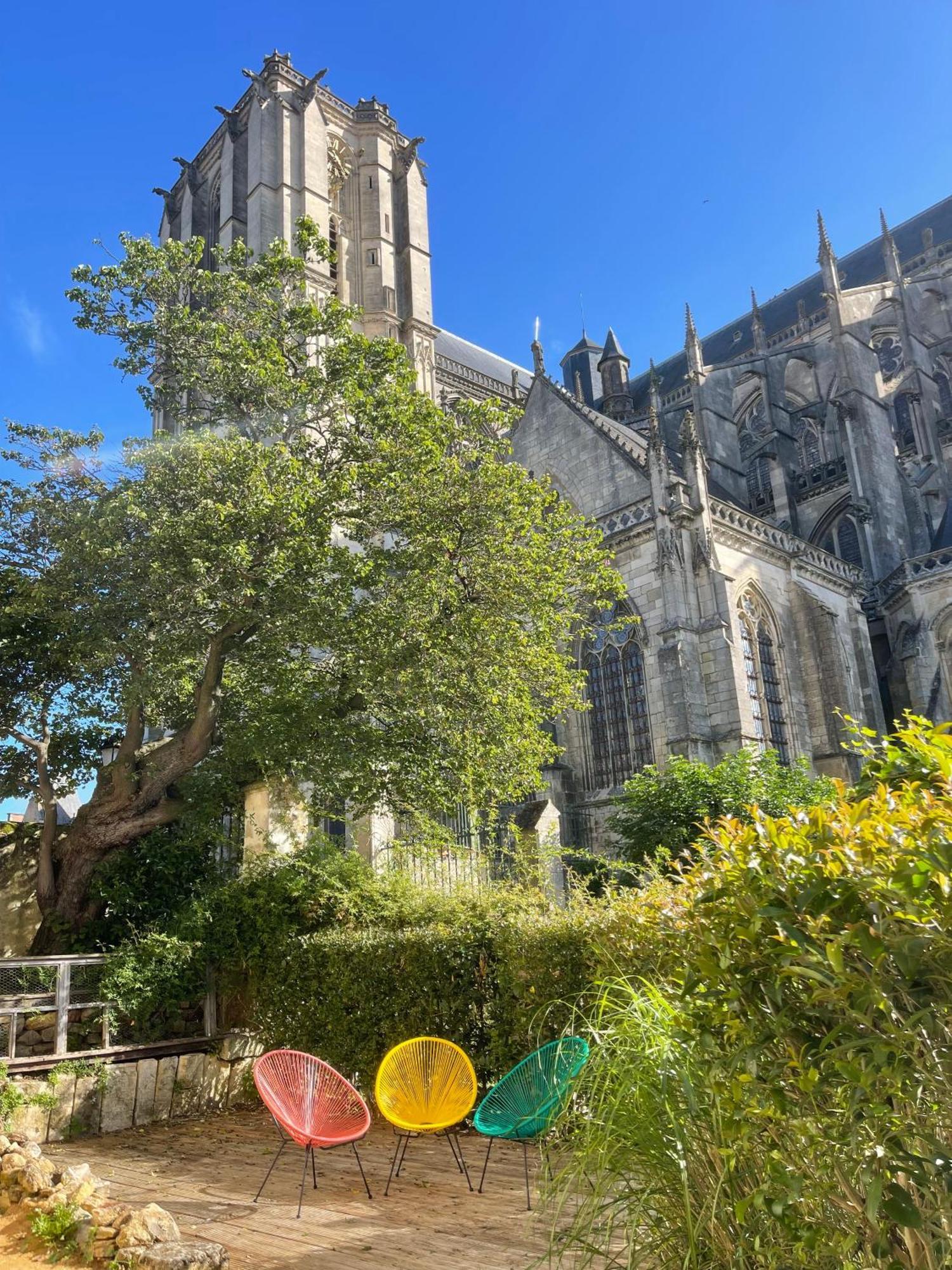 Chambres D'Hote - Maison Des Ecrivains - 50 M De La Cathedrale Et Place Des Jacobins Le Mans Dış mekan fotoğraf