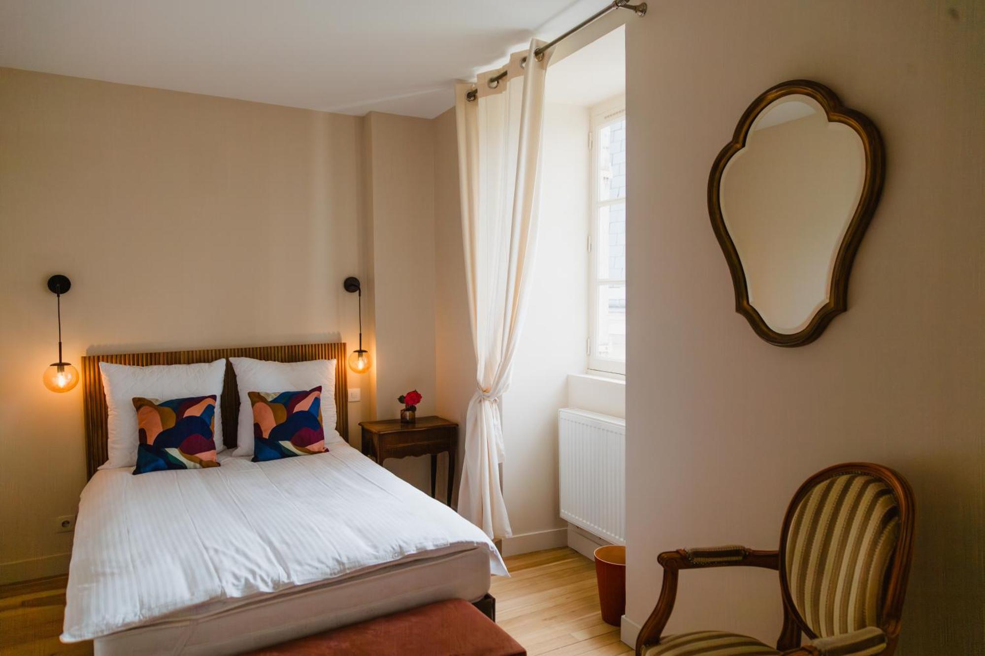 Chambres D'Hote - Maison Des Ecrivains - 50 M De La Cathedrale Et Place Des Jacobins Le Mans Dış mekan fotoğraf