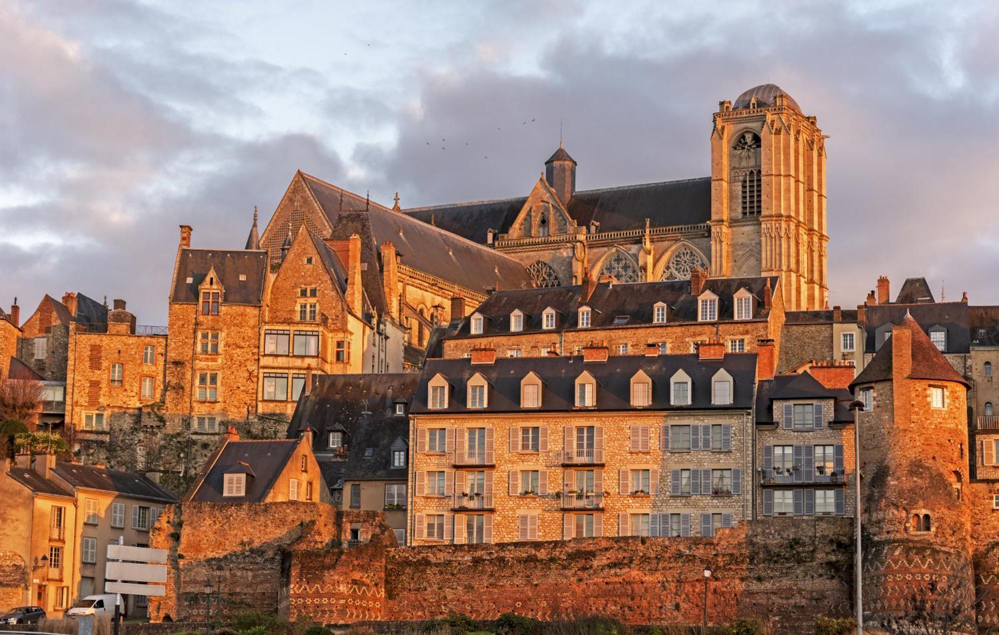 Chambres D'Hote - Maison Des Ecrivains - 50 M De La Cathedrale Et Place Des Jacobins Le Mans Dış mekan fotoğraf